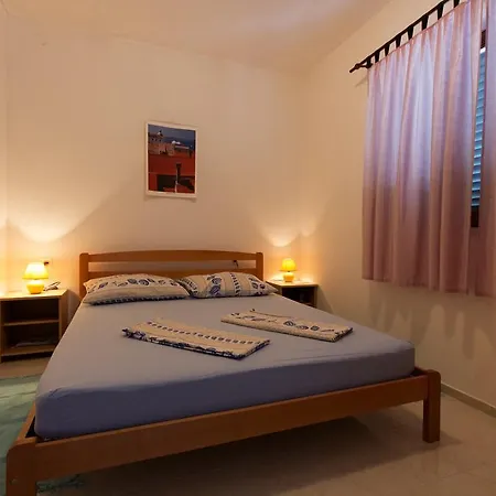 Daire Apartmani Sanda Kanica